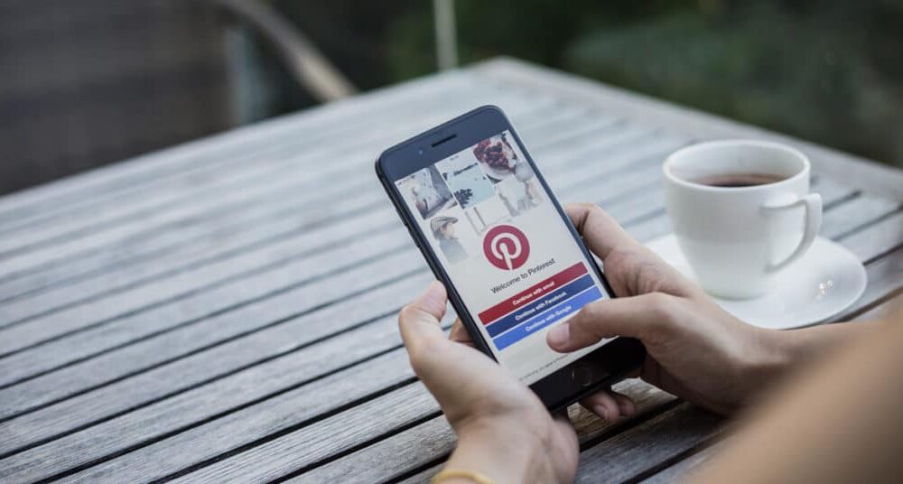 How To Use Pinterest To Make Your Blog Popular